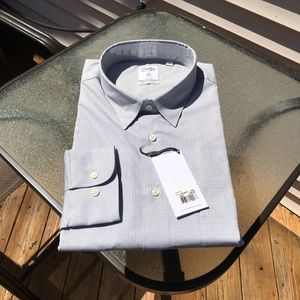 Brand new, size large regular grey A.E button up.